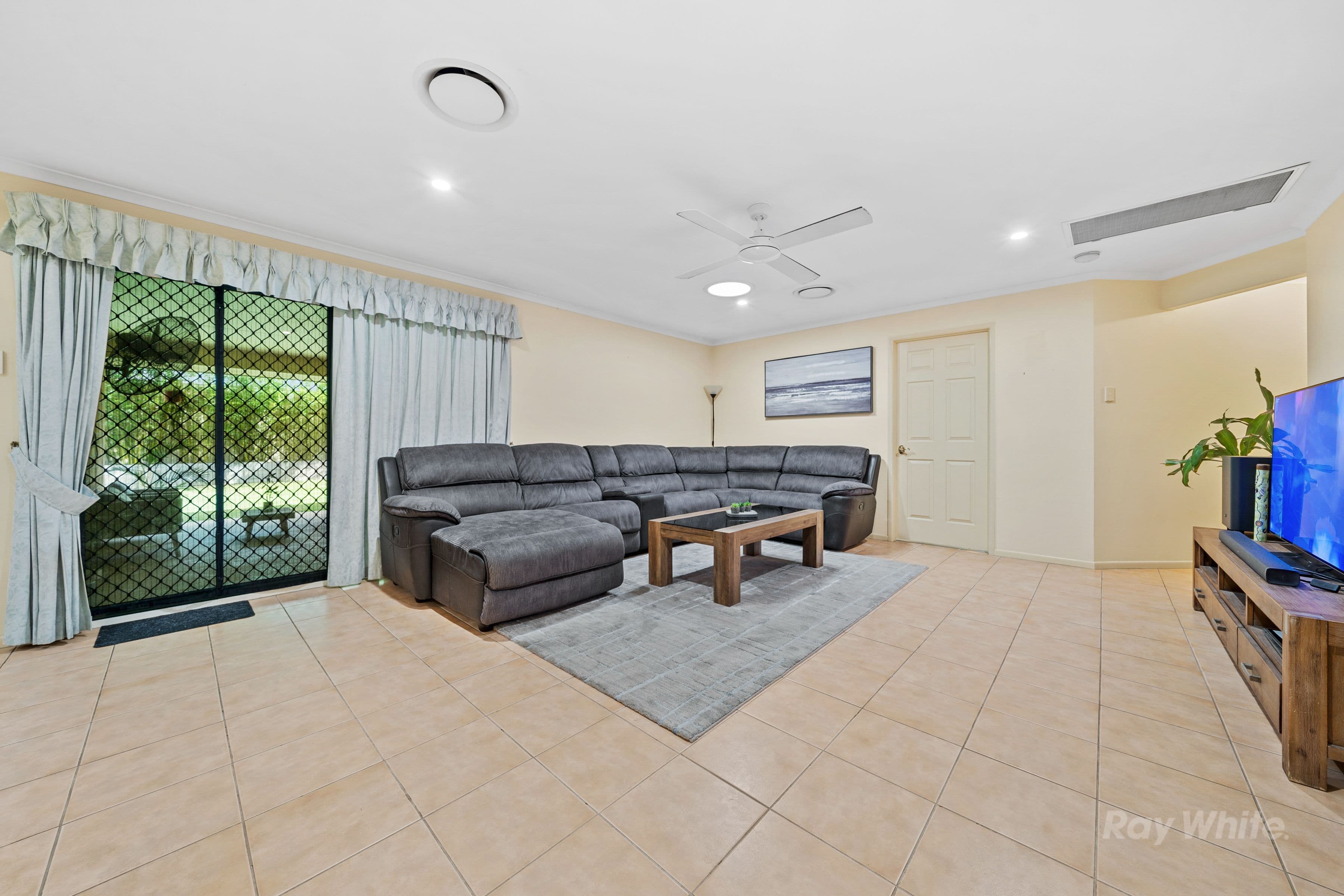 2A Swallow Street, Eagleby QLD 4207, Eagleby - Thumbnail 5