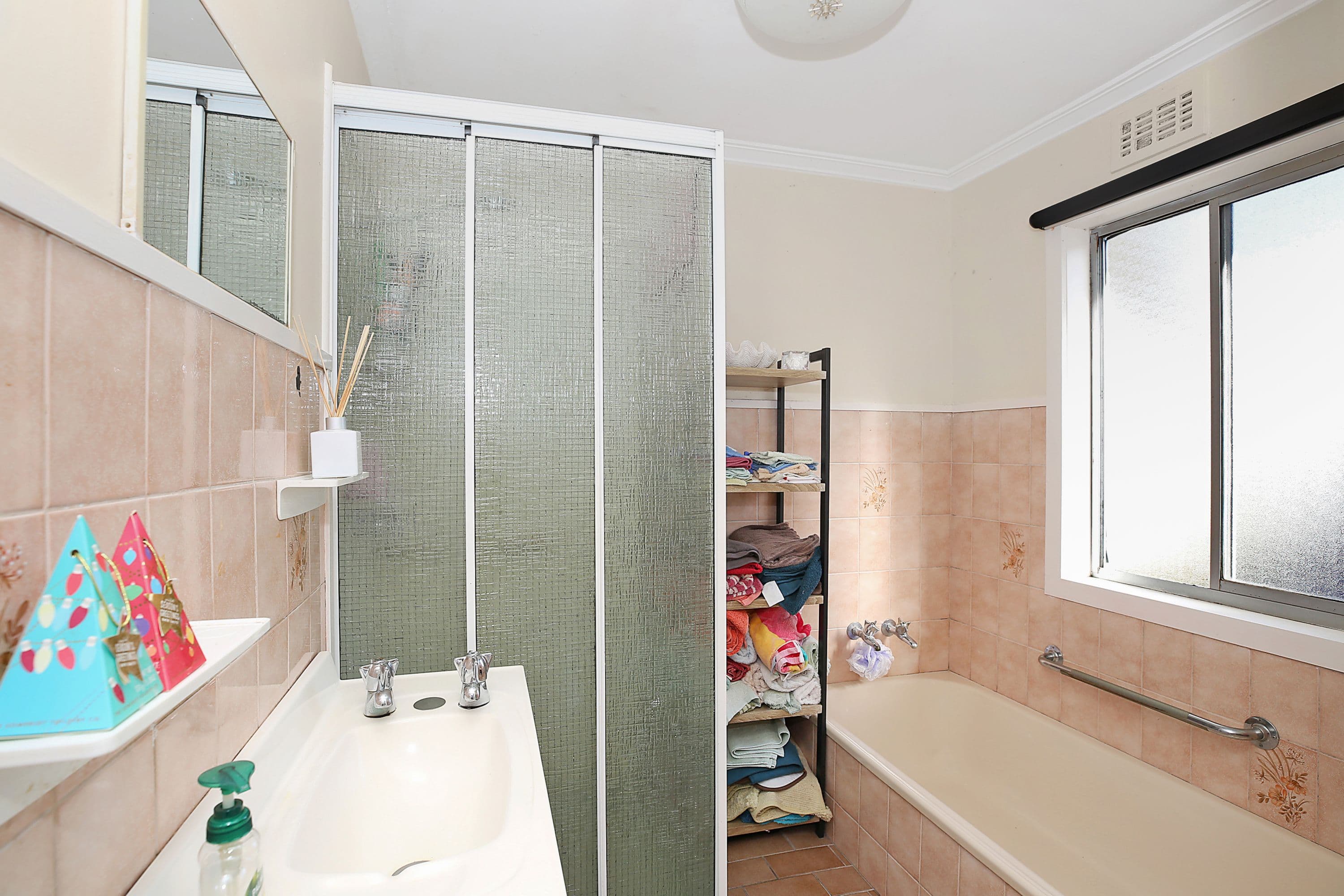 79 Gravesend Street, Colac VIC 3250, Colac - Thumbnail 7