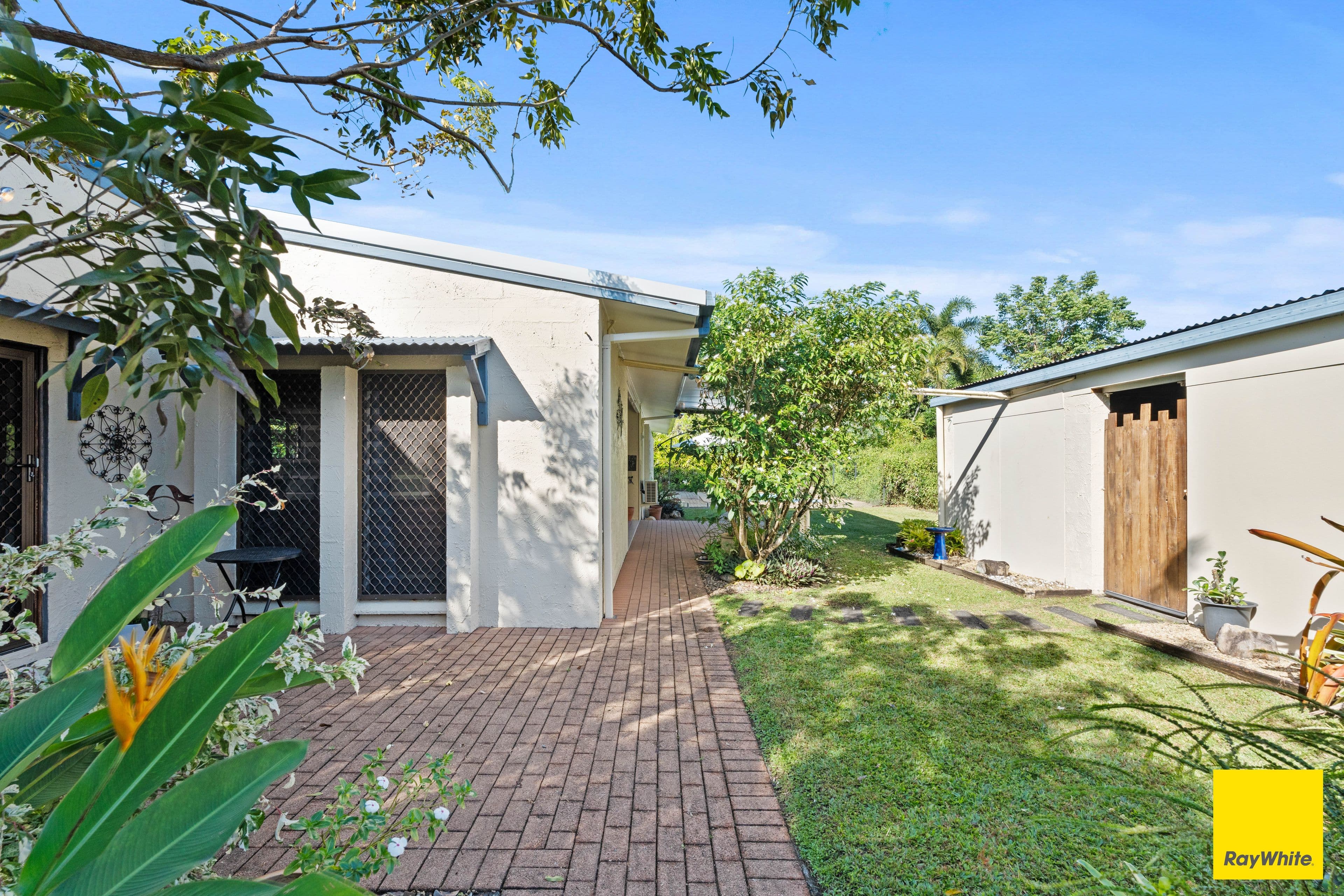 3 Roslyn Close, Yorkeys Knob QLD 4878, Yorkeys Knob - Thumbnail 2