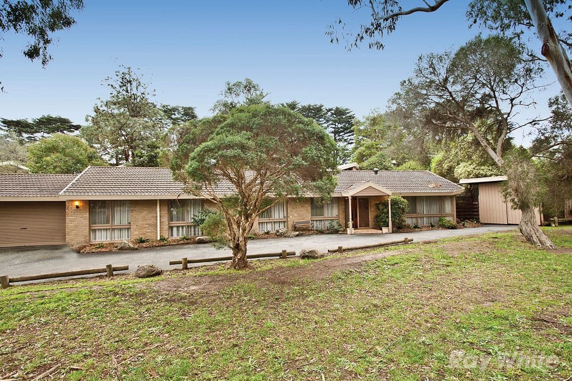 17 Marbray Drive, GLEN WAVERLEY VIC 3150, Glen Waverley - Image 1