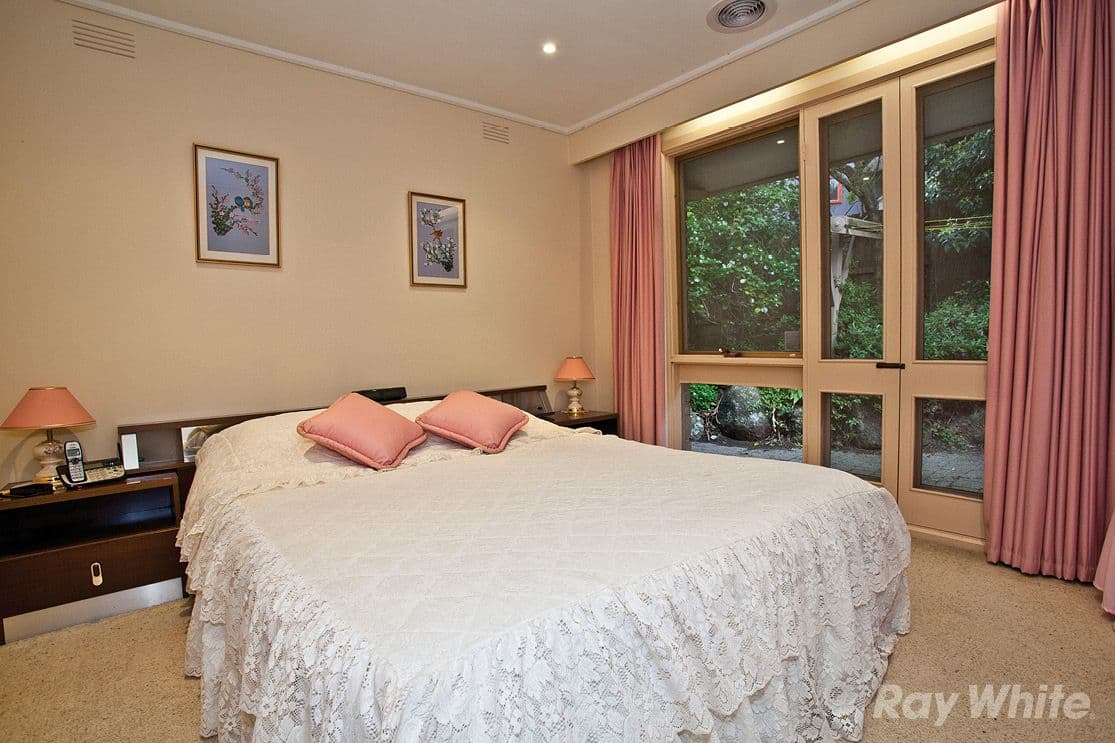 17 Marbray Drive, GLEN WAVERLEY VIC 3150, Glen Waverley - Thumbnail 6