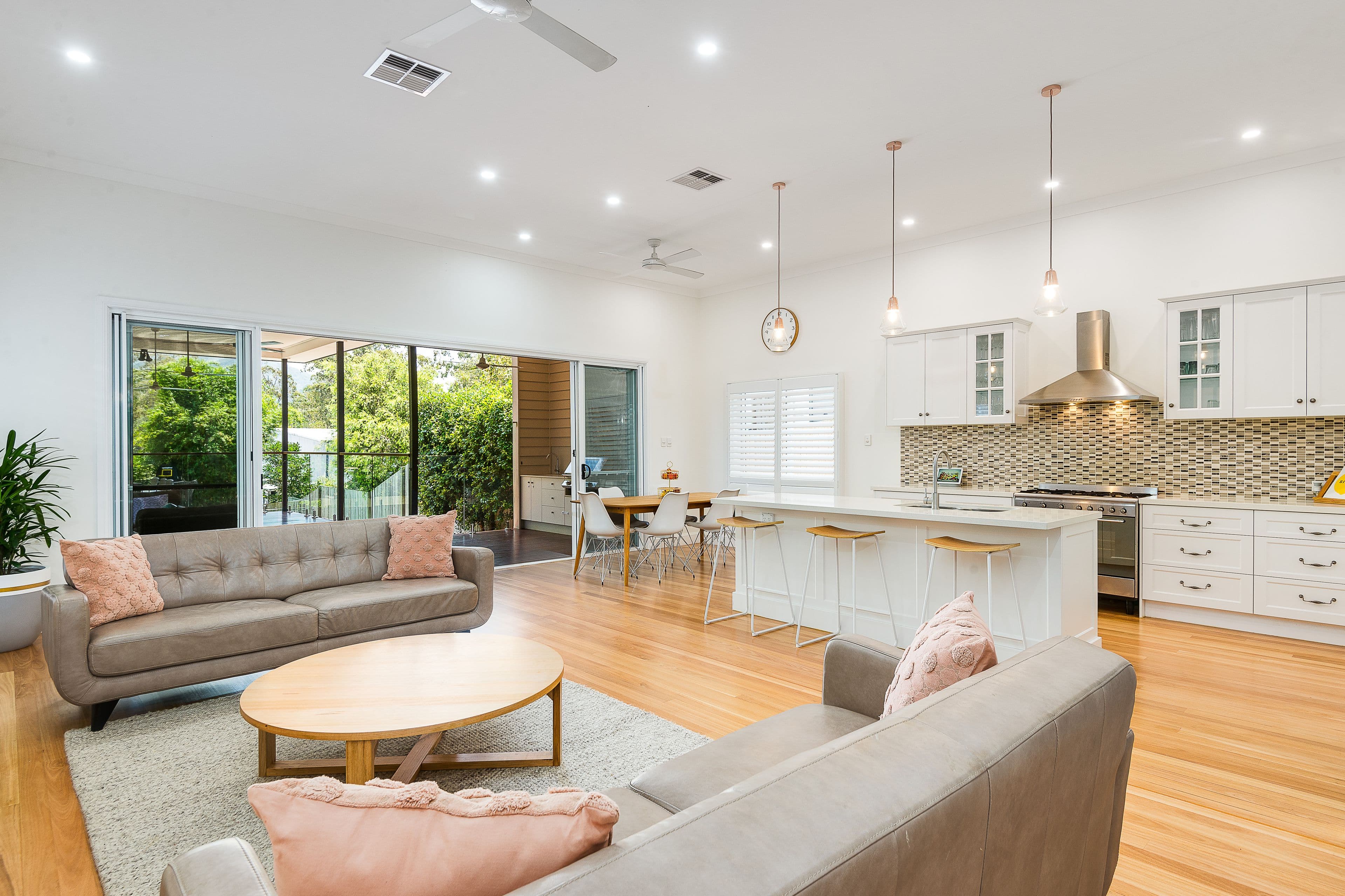 10 Canberra Drive, Ashgrove QLD 4060, Ashgrove - Thumbnail 4