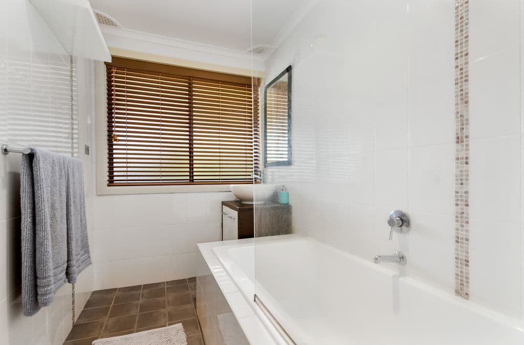 20 Woodridge Road, Horsley - Thumbnail 8