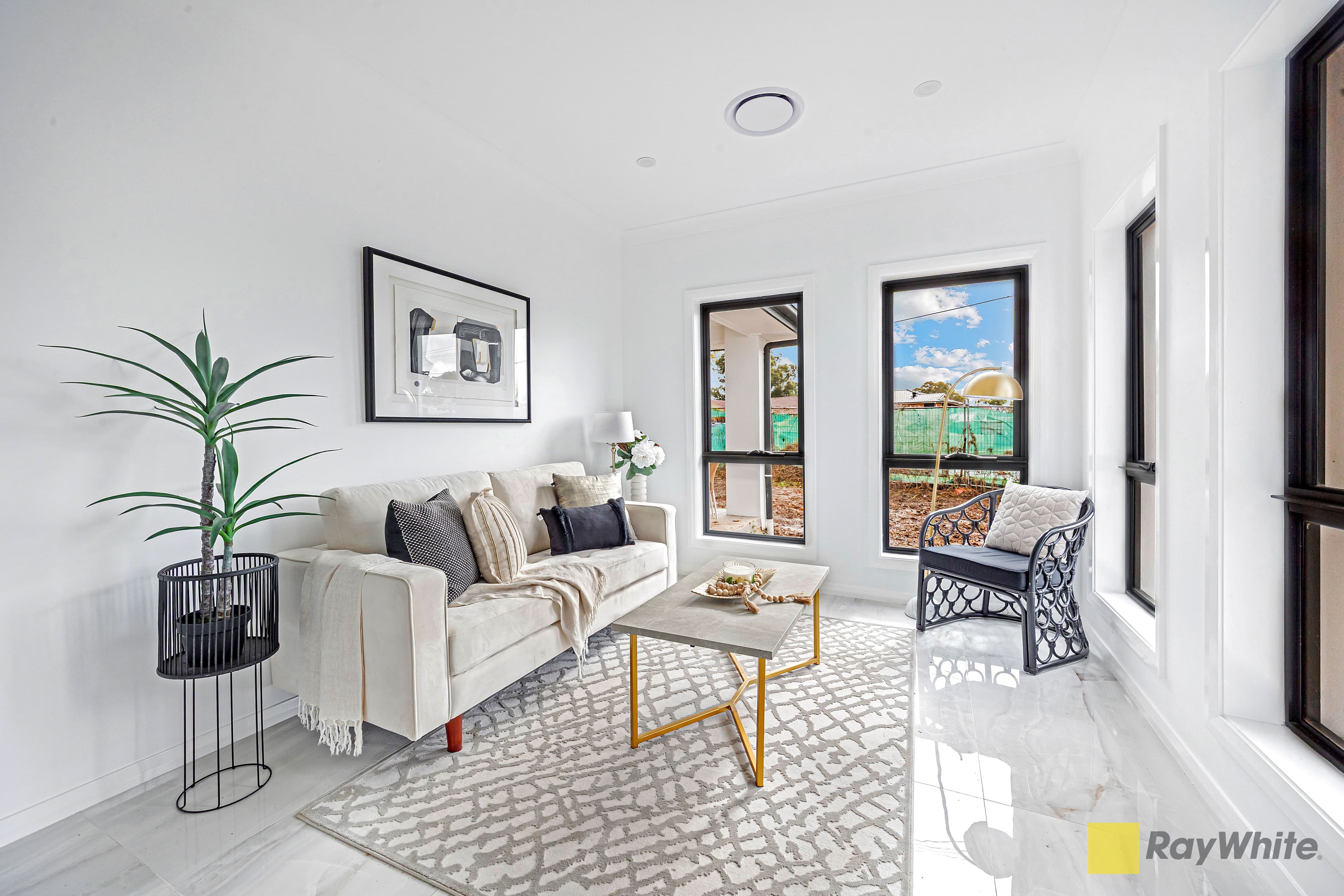 70 Portico Parade, Toongabbie NSW 2146, Toongabbie - Thumbnail 2