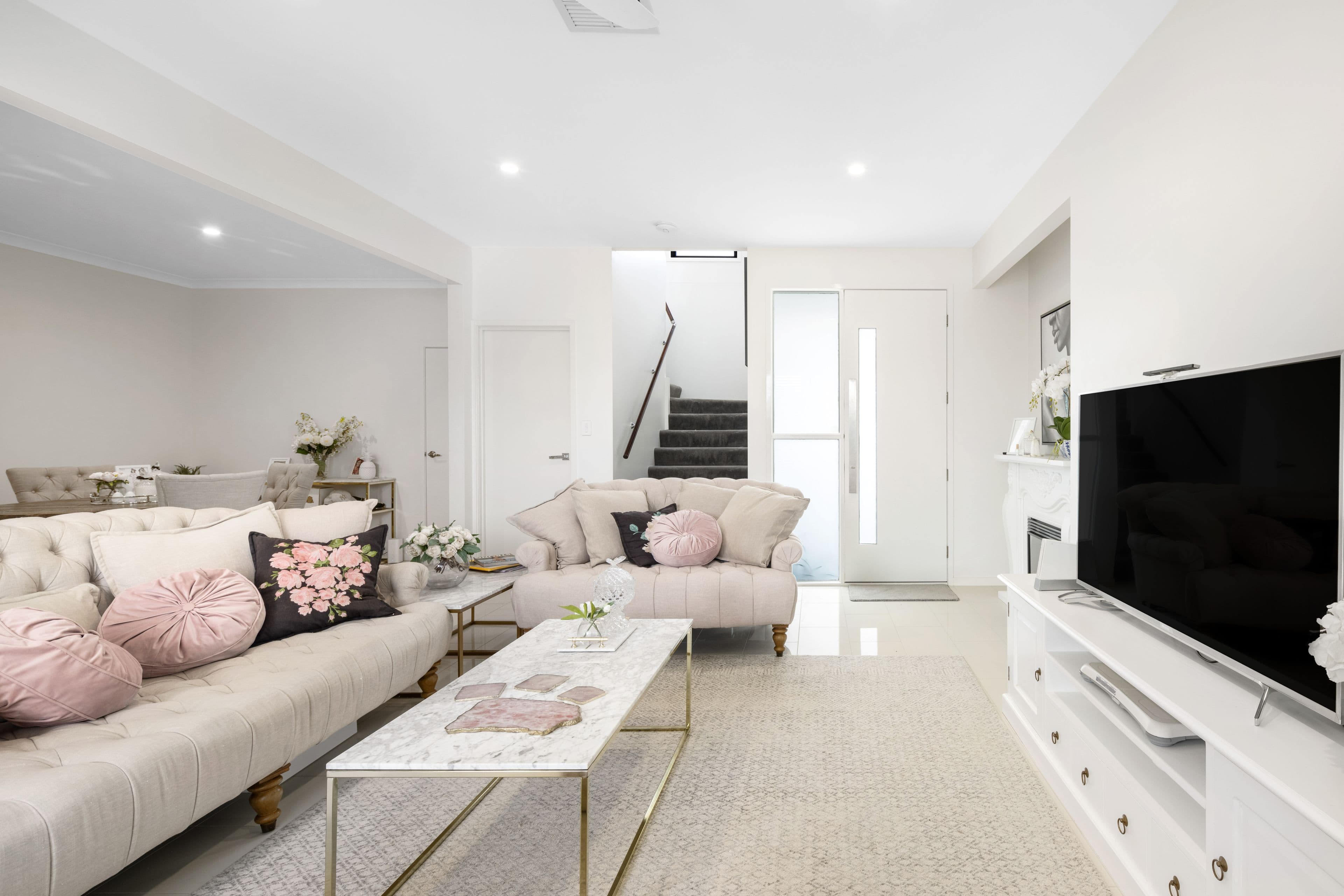 24 Moore Street, Morningside QLD 4170, Morningside - Thumbnail 2
