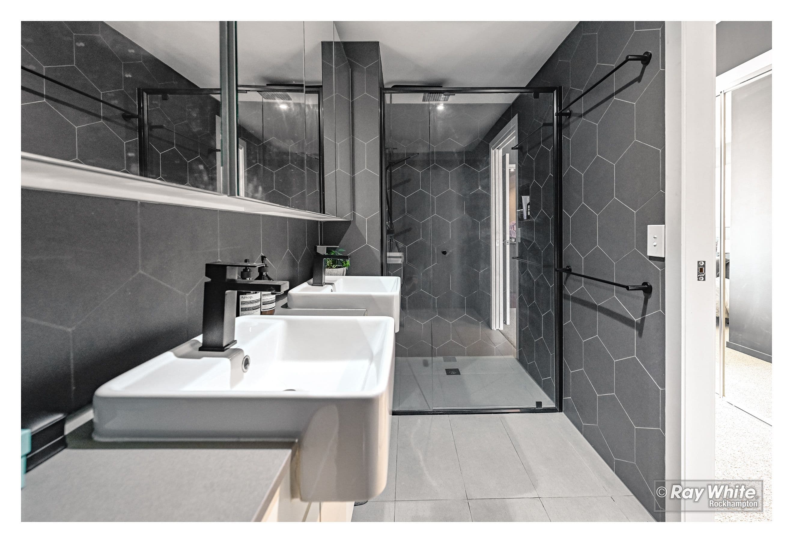 58 Victoria Parade, Rockhampton City QLD 4700, Rockhampton City - Thumbnail 4