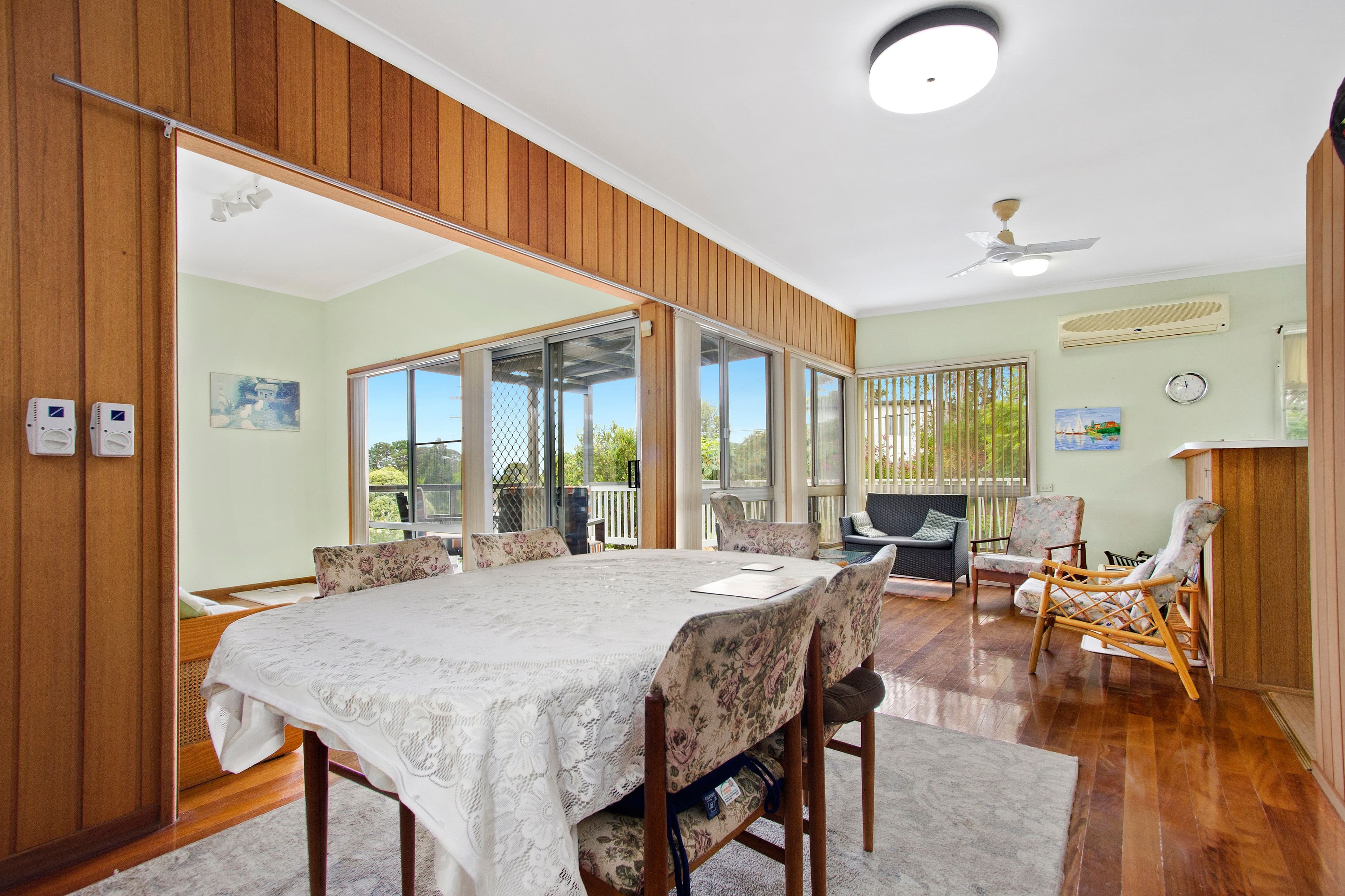 9 Edward Road, Batehaven - Thumbnail 2