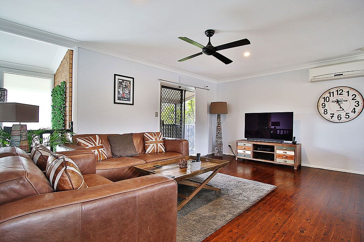8 Wenlock Crescent, Springwood QLD 4127, Springwood - Thumbnail 3