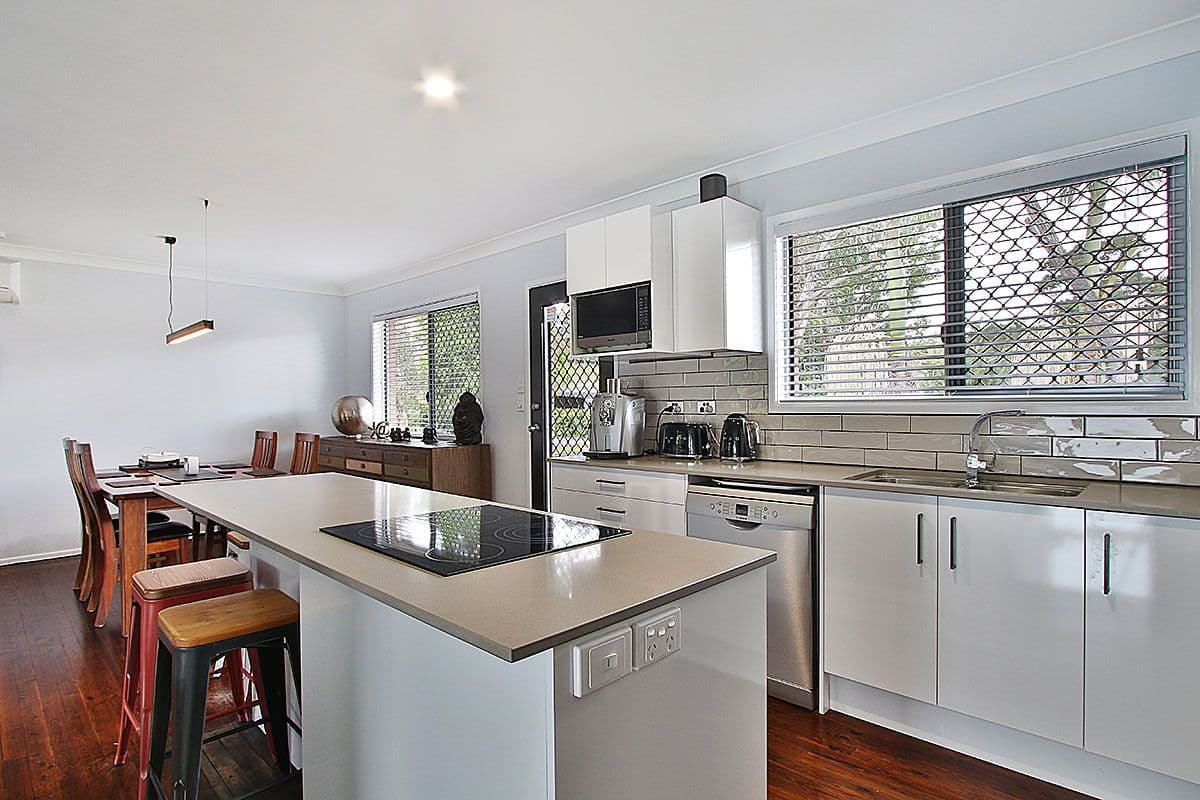 8 Wenlock Crescent, Springwood QLD 4127, Springwood - Thumbnail 6