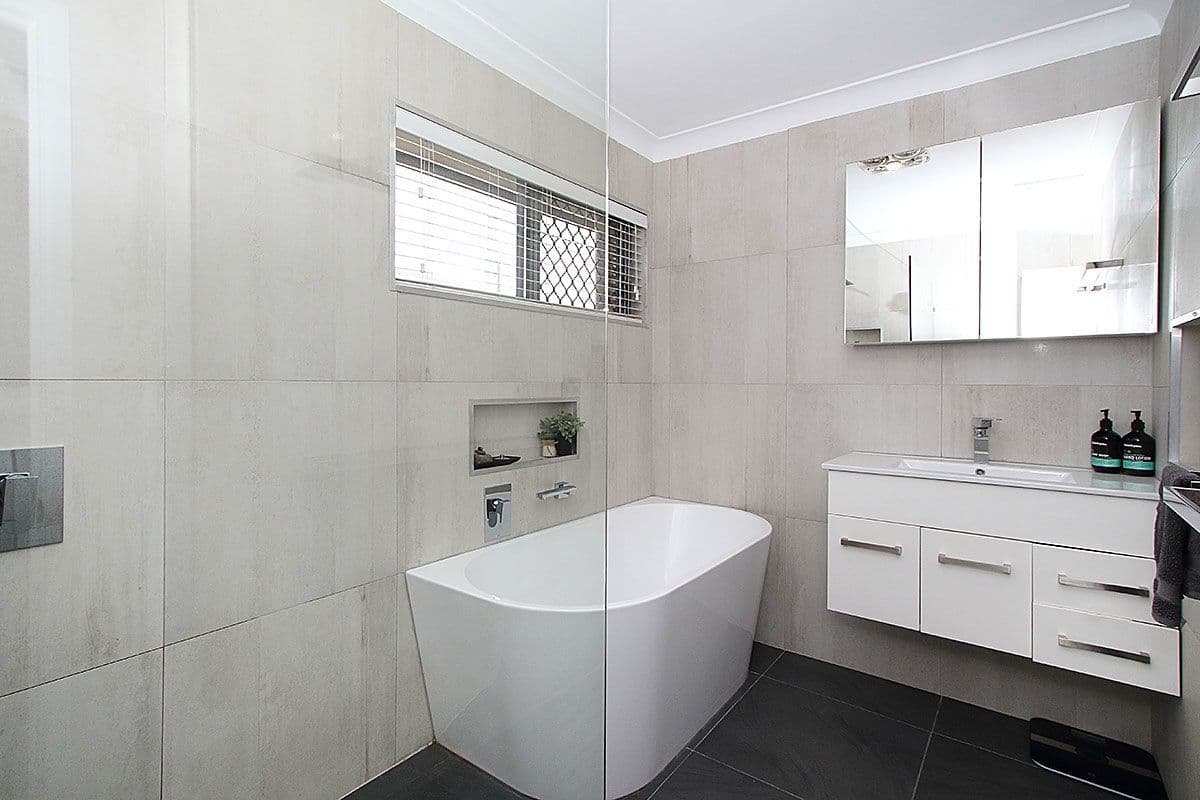 8 Wenlock Crescent, Springwood QLD 4127, Springwood - Thumbnail 8