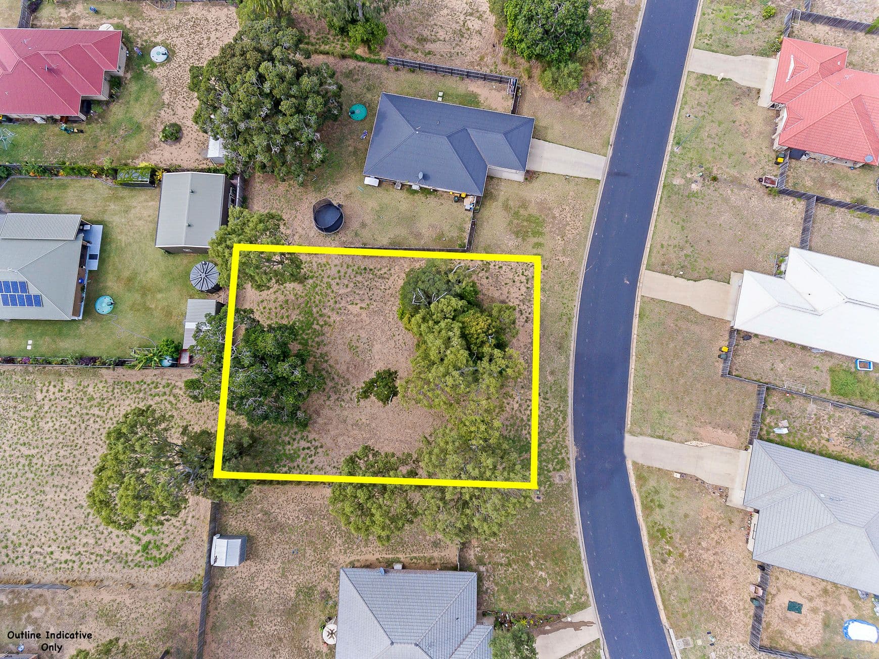 14 Monarch Avenue, Moore Park Beach QLD 4670, Moore Park Beach - Thumbnail 4
