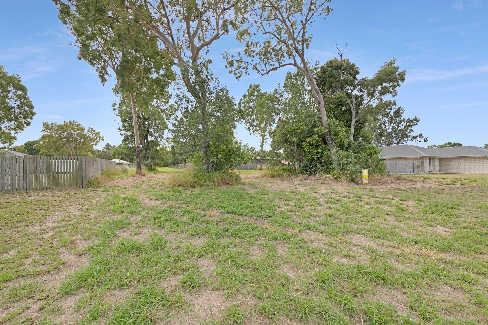 14 Monarch Avenue, Moore Park Beach QLD 4670, Moore Park Beach - Thumbnail 5