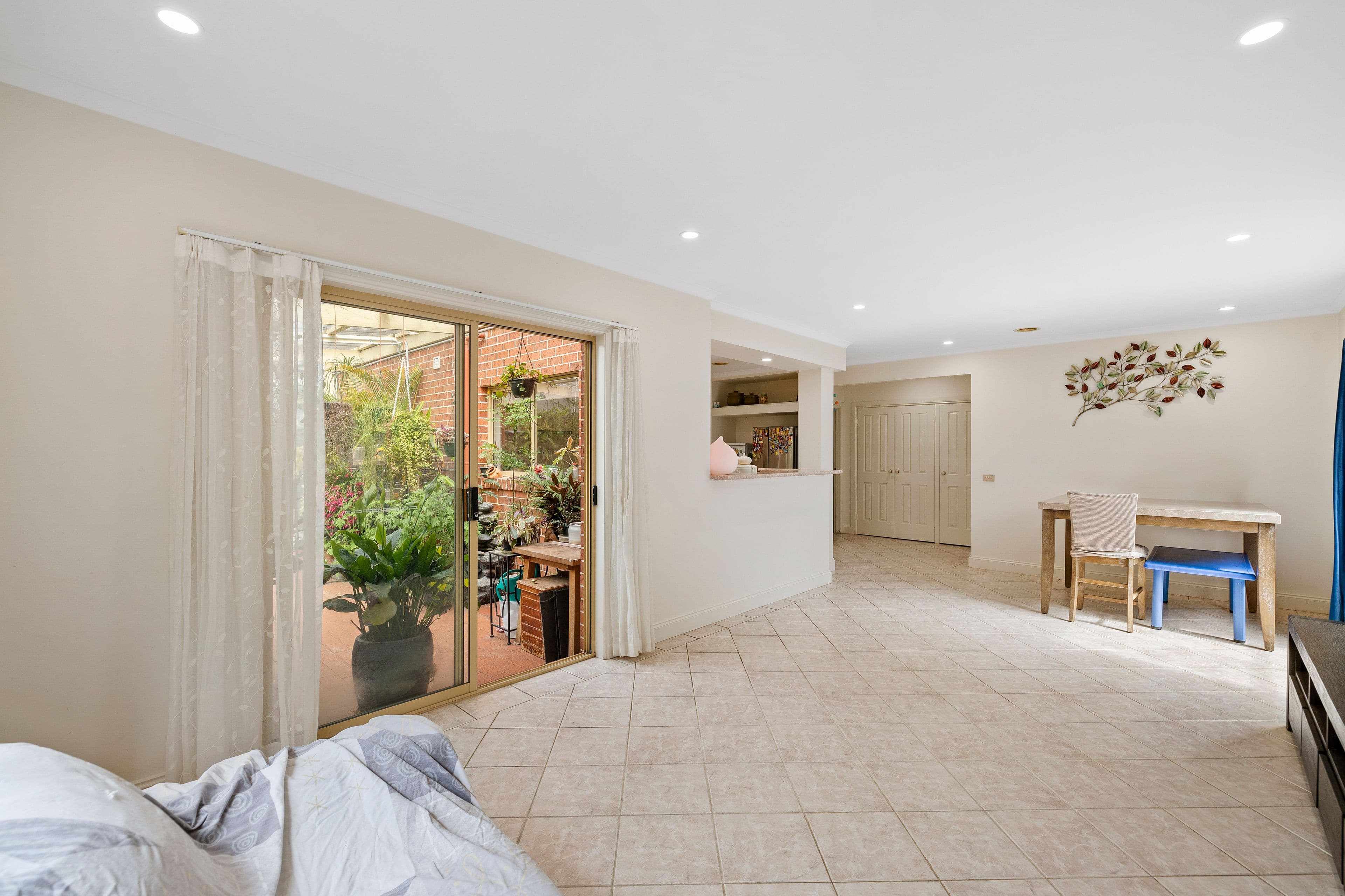 9 Henley Avenue, Vermont South VIC 3133, Vermont South - Thumbnail 2