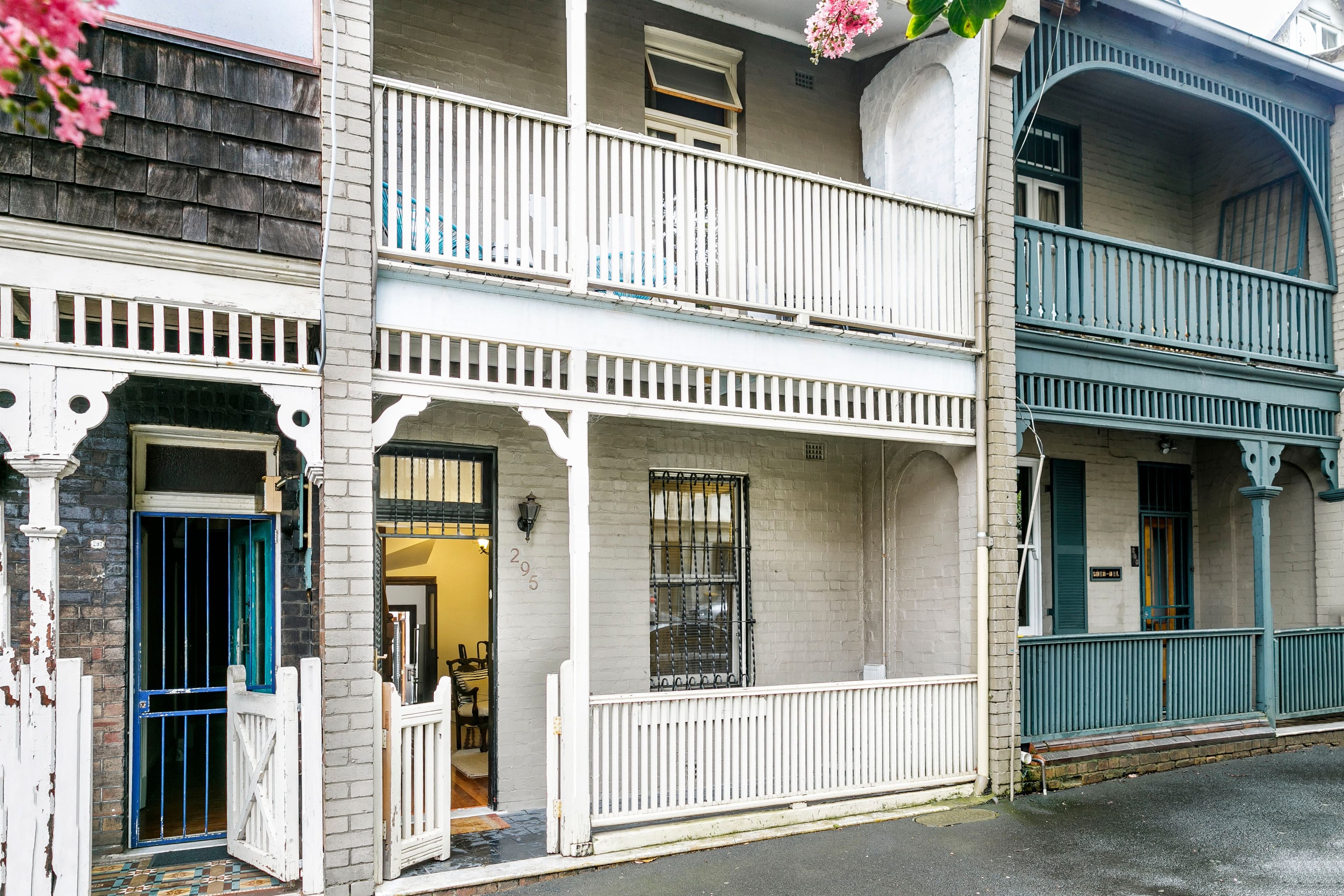 295 Forbes Street, Darlinghurst - Image 1