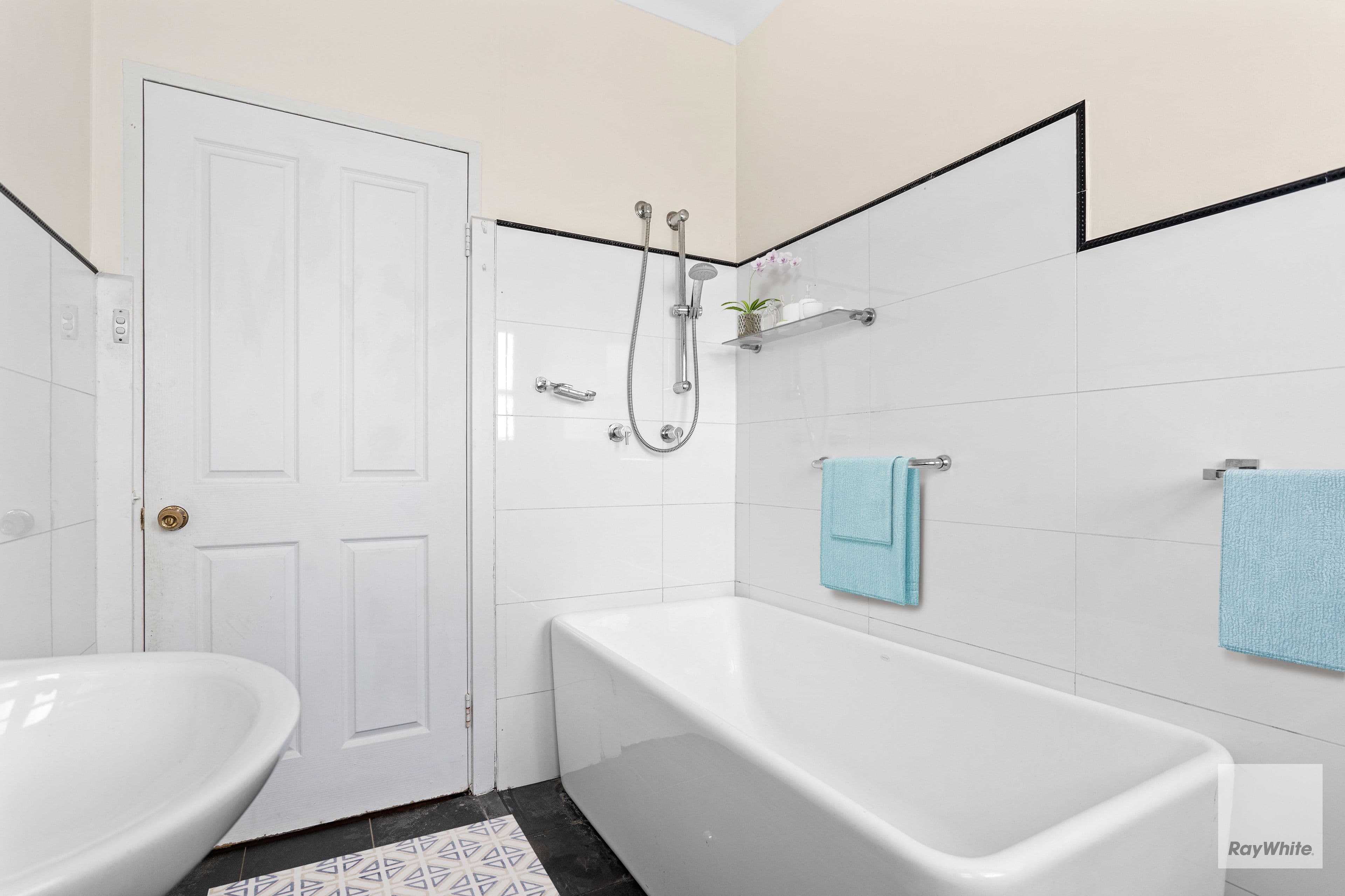 4 Caringbah Road, Woolooware NSW 2230, Woolooware - Thumbnail 5