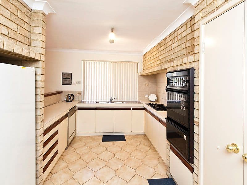 8 York Street, BEACONSFIELD WA 6162, Beaconsfield - Thumbnail 2