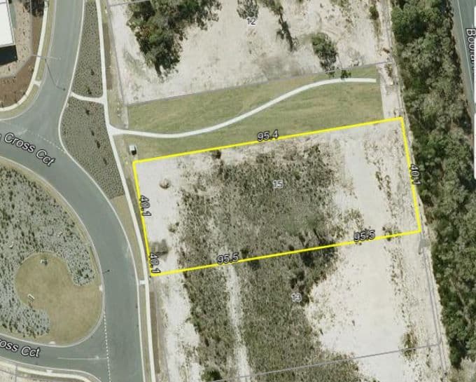 15 Southern Cross Circuit, Urangan QLD 4655, Urangan - Image 1