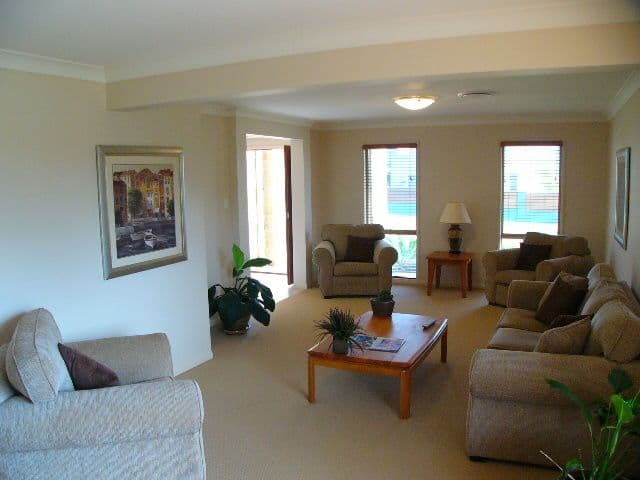2 Gabrielle Place, MANLY WEST QLD 4179, Manly West - Thumbnail 2
