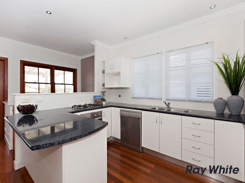 73 Gizerah Street, MITCHELTON QLD 4053, Mitchelton - Thumbnail 5