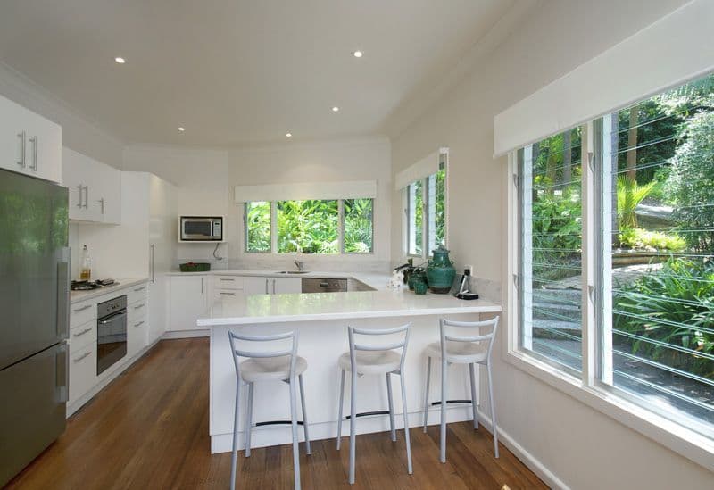 15 Chisholm Avenue, AVALON NSW 2107, Avalon Beach - Thumbnail 2