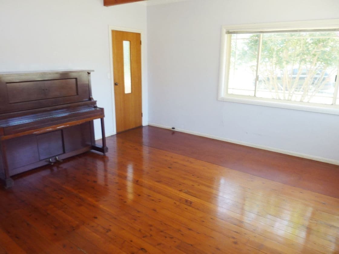 16 Gladstone Street, BELLAMBI NSW 2518, Bellambi - Thumbnail 2