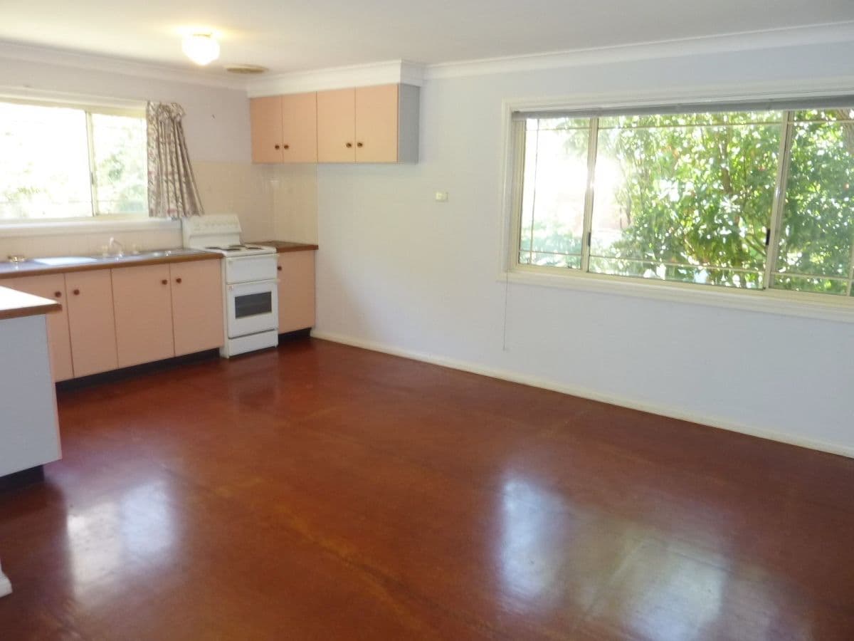 16 Gladstone Street, BELLAMBI NSW 2518, Bellambi - Thumbnail 4