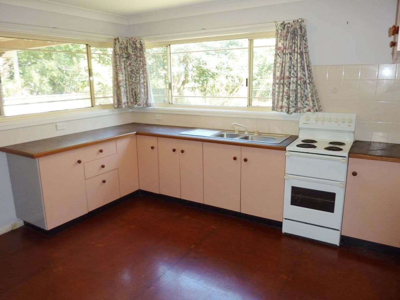 16 Gladstone Street, BELLAMBI NSW 2518, Bellambi - Thumbnail 5