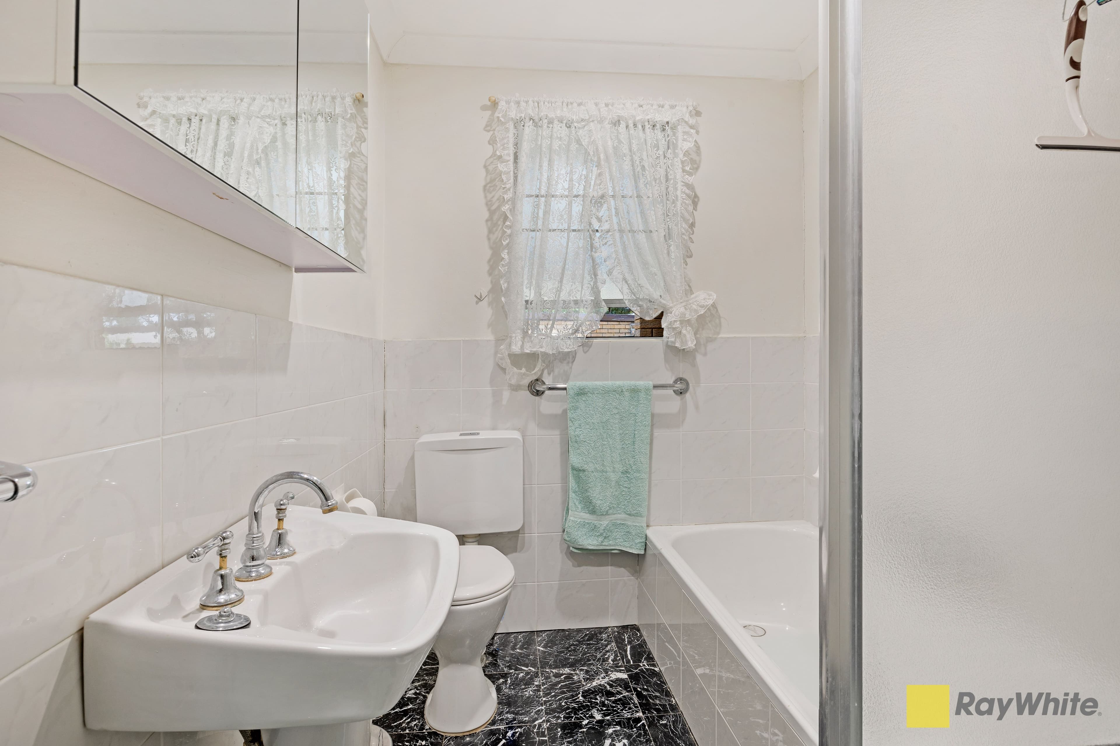 12 Abercrombie Avenue, Seven Hills NSW 2147, Seven Hills - Thumbnail 5