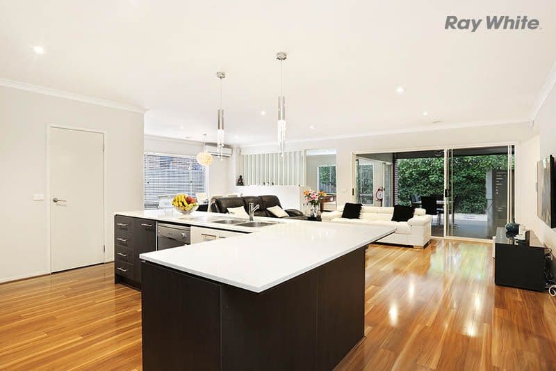 6 Lomandra Street, Point Cook VIC 3030, Point Cook - Thumbnail 3