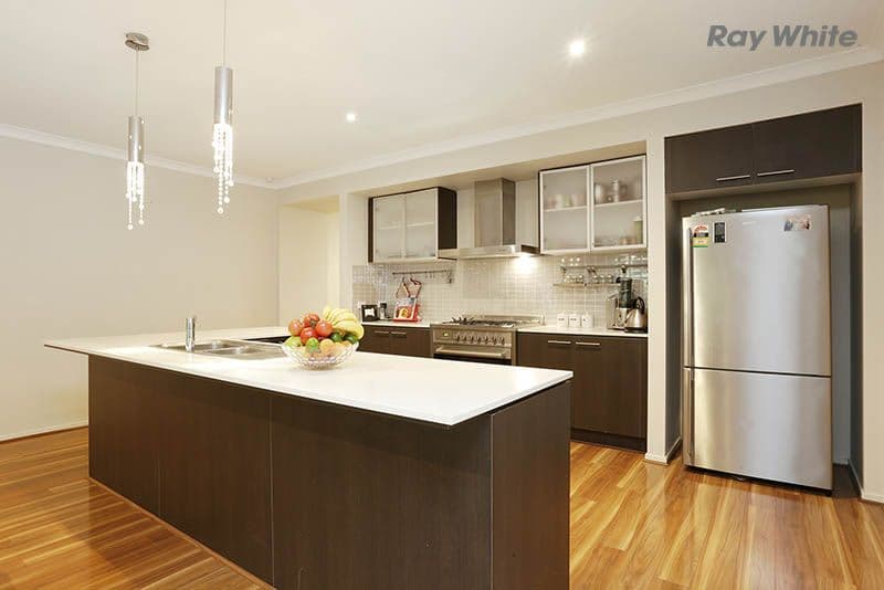 6 Lomandra Street, Point Cook VIC 3030, Point Cook - Thumbnail 4