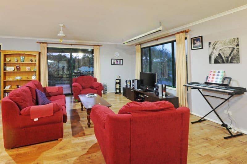3 Teague Terrace, CANNONVALE QLD 4802, Cannonvale - Thumbnail 3