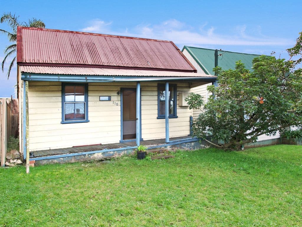 110 Parkes Street, Helensburgh NSW 2508, Helensburgh - Image 1