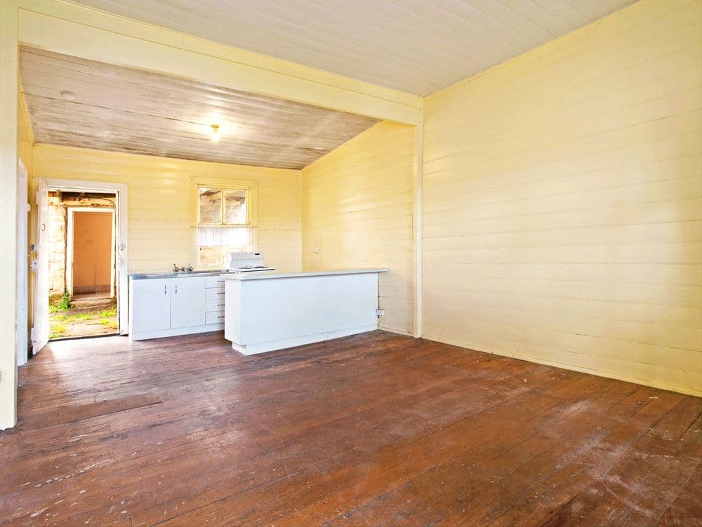 110 Parkes Street, Helensburgh NSW 2508, Helensburgh - Thumbnail 5