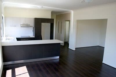 7 Park Edge Drive, SPRINGFIELD LAKES QLD 4300, Springfield Lakes - Thumbnail 4