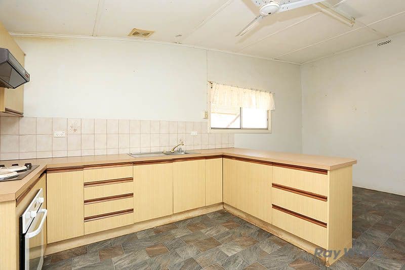 6 West Street, Burra SA 5417, Burra - Thumbnail 2