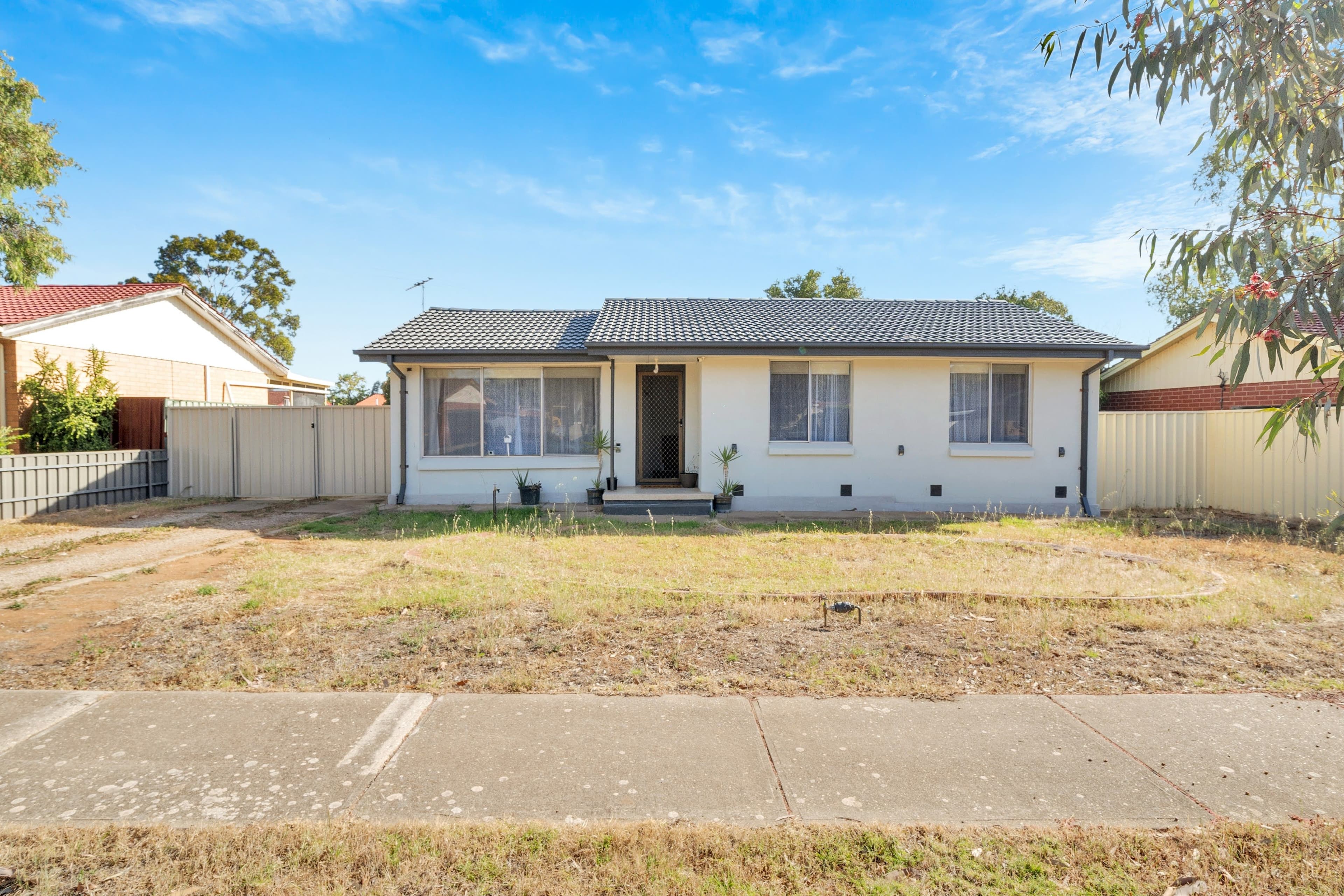 4 Turnworth Street, Elizabeth Downs SA 5113, Elizabeth Downs - Thumbnail 2