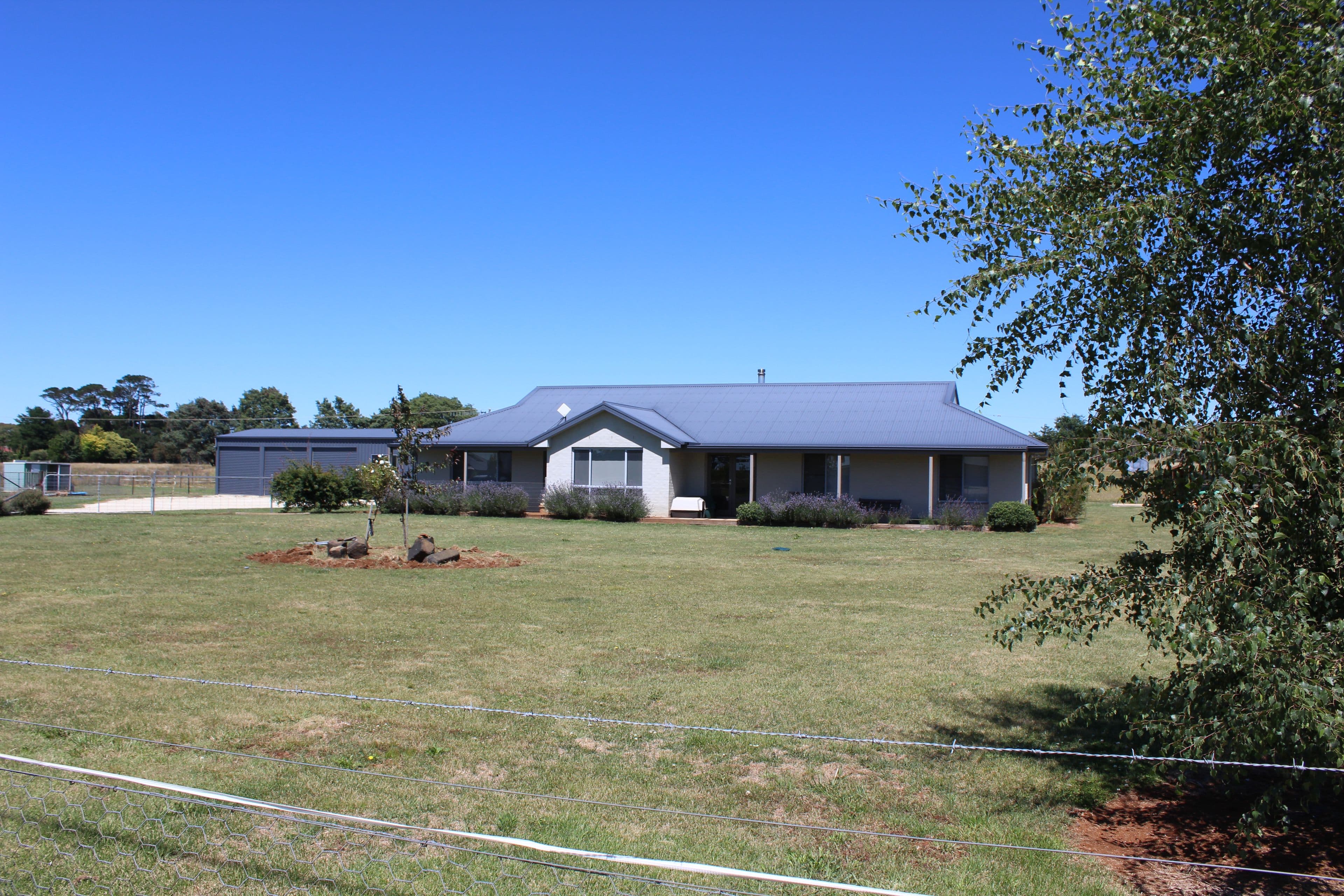 56 Lakeview Road, Guyra - Image 1