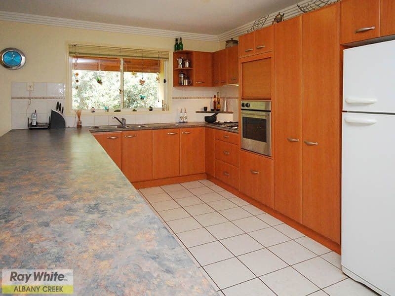 17 Brian Morrison Drive, ALBANY CREEK QLD 4035, Albany Creek - Thumbnail 4