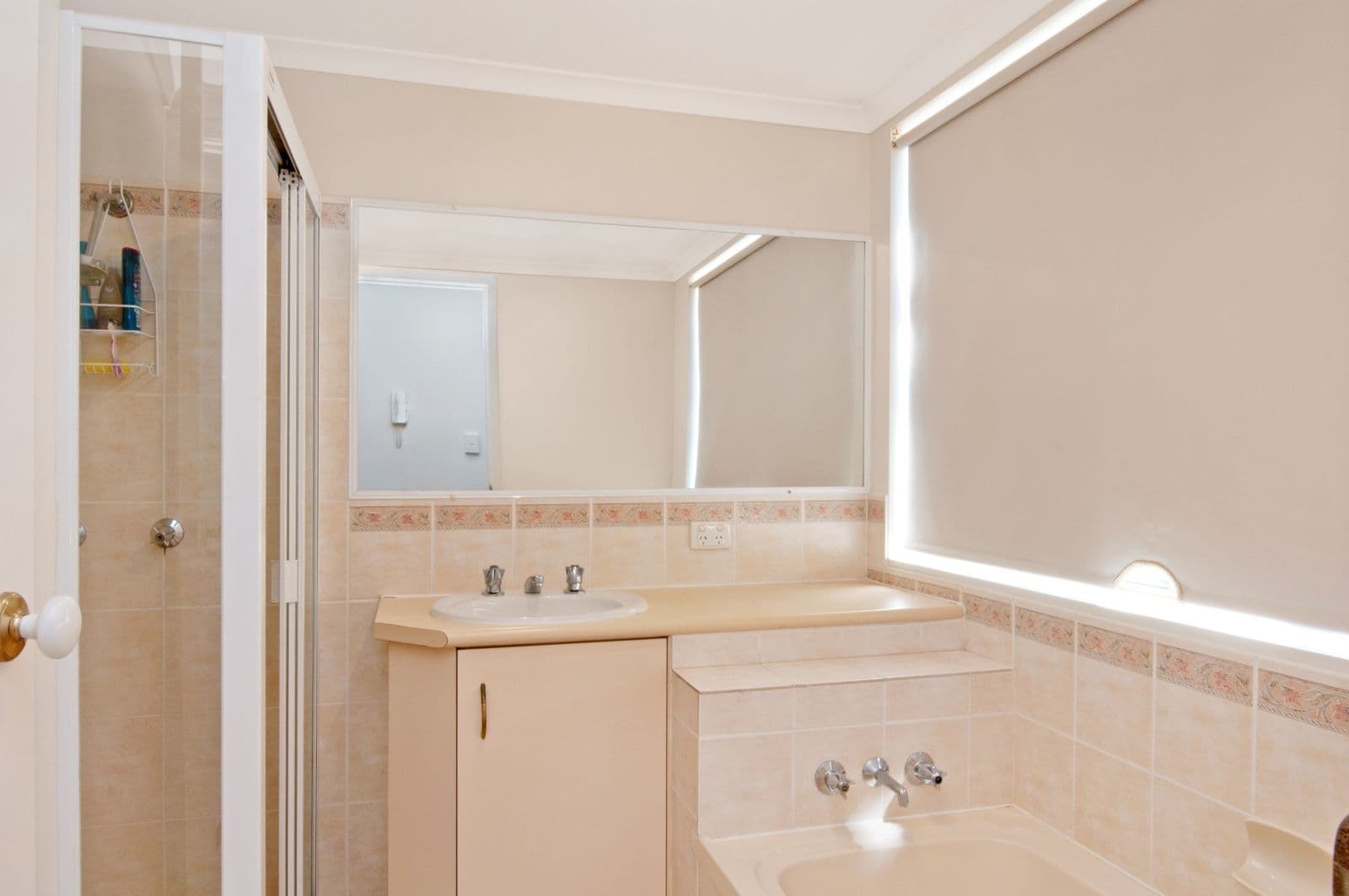 10 Caroline Street, Woody Point QLD 4019, Woody Point - Thumbnail 3