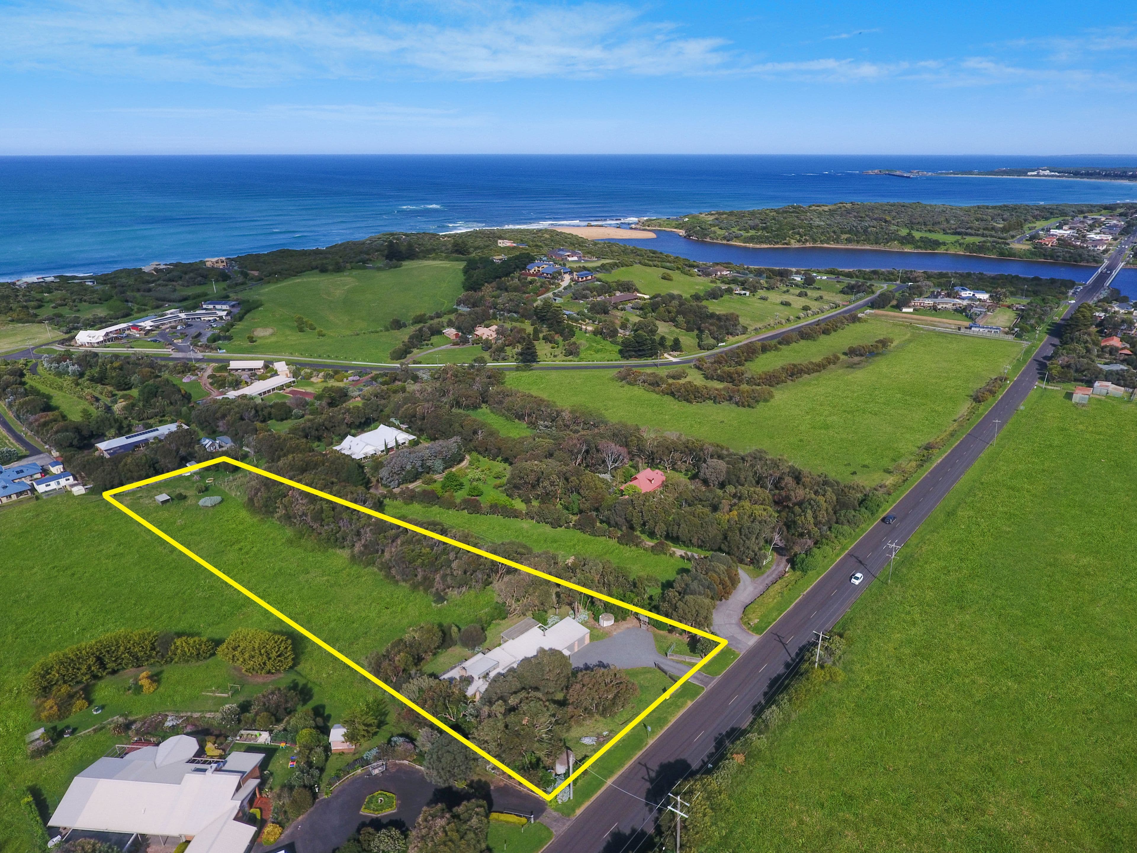 15 Hopkins Point Road, Warrnambool VIC 3280, Warrnambool - Image 1