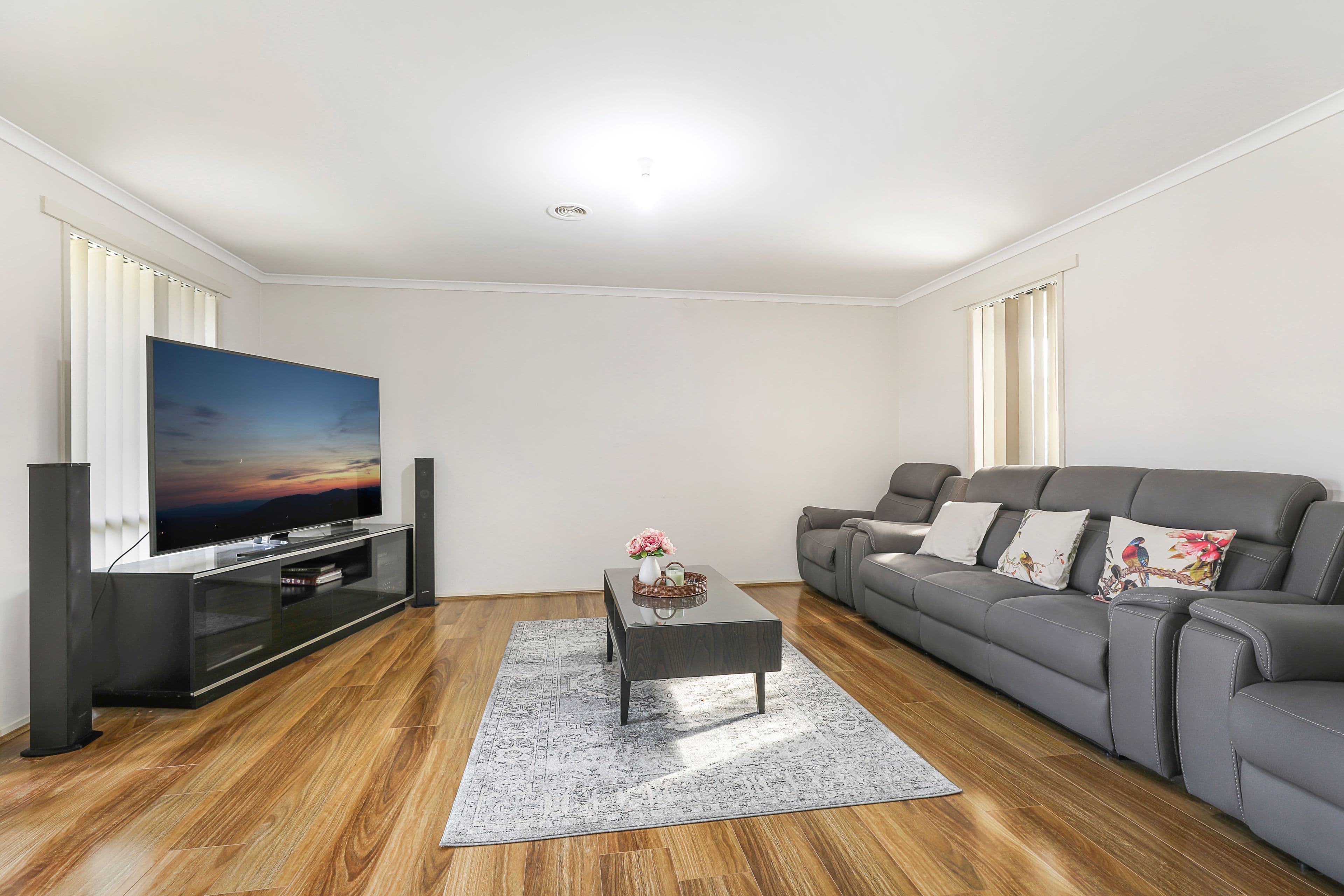 17 Domino Way, Hampton Park VIC 3976, Hampton Park - Thumbnail 2