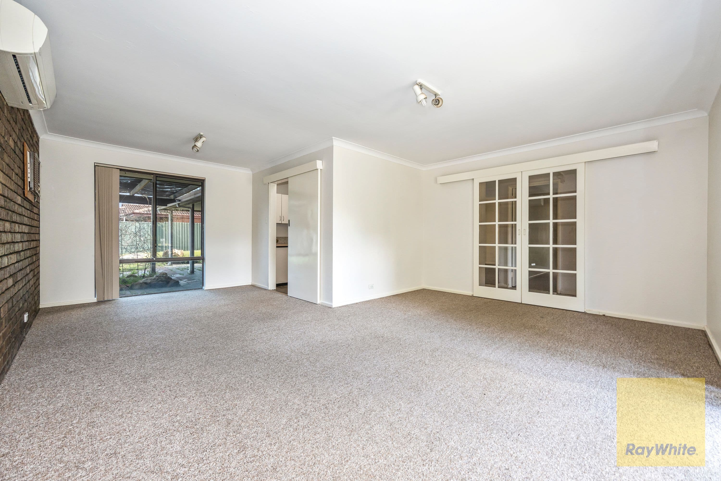 6 Mahonia Way, Forrestfield WA 6058, Forrestfield - Thumbnail 3