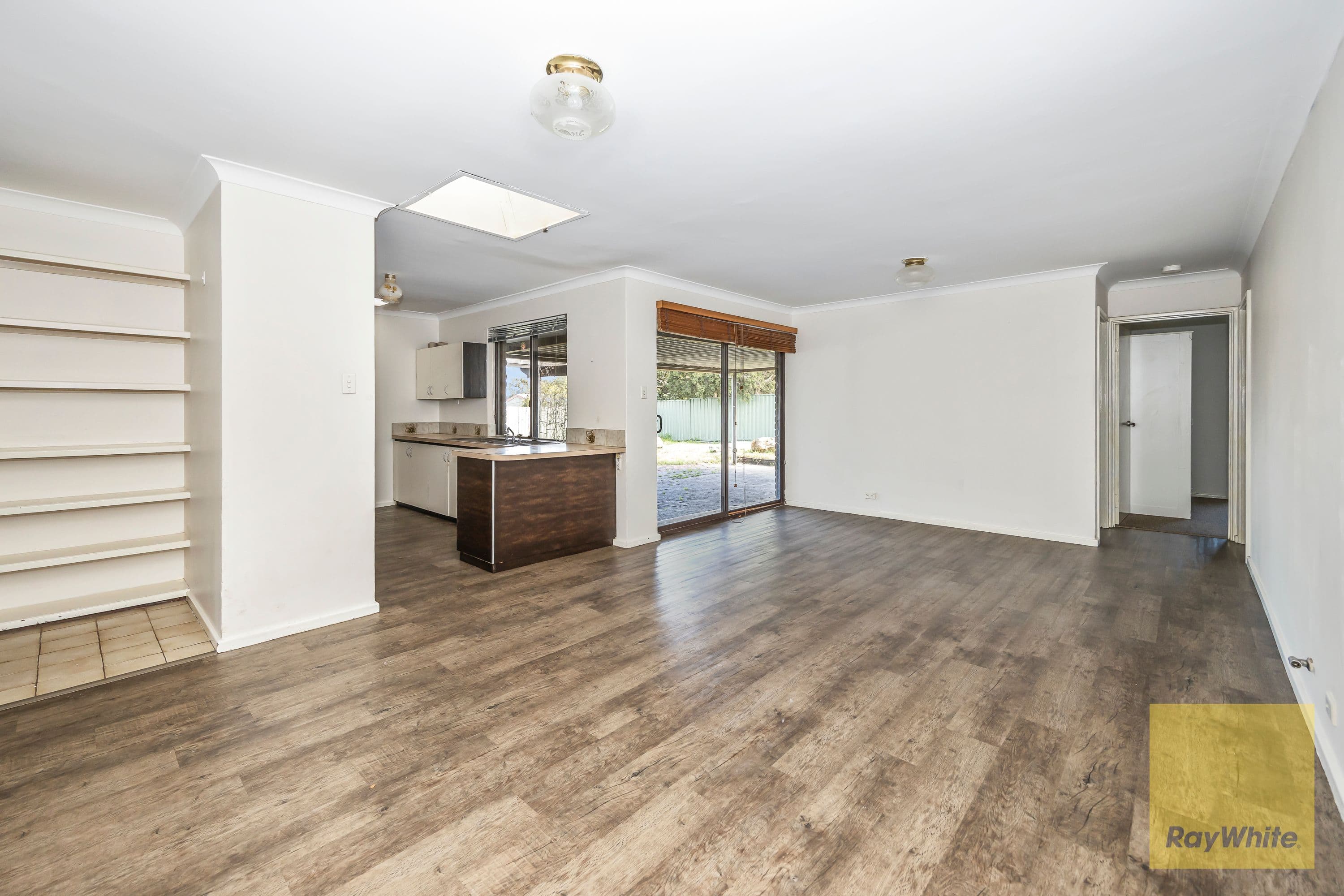 6 Mahonia Way, Forrestfield WA 6058, Forrestfield - Thumbnail 8