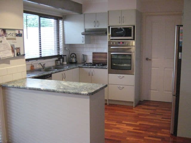 12 Bridgewater Road, CRAIGIEBURN VIC 3064, Craigieburn - Thumbnail 3