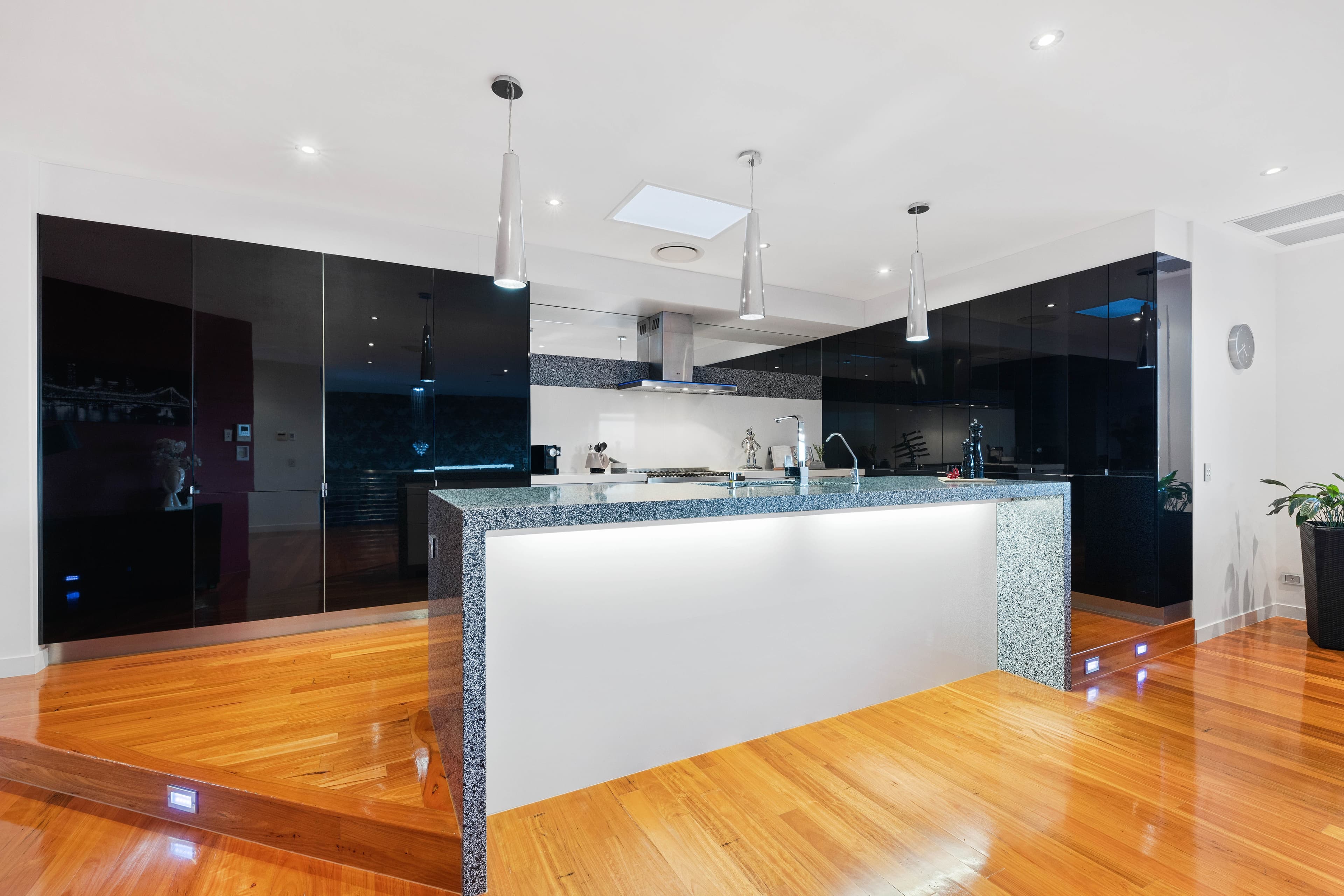 33 Graymond Street, Chermside West QLD 4032, Chermside West - Thumbnail 6