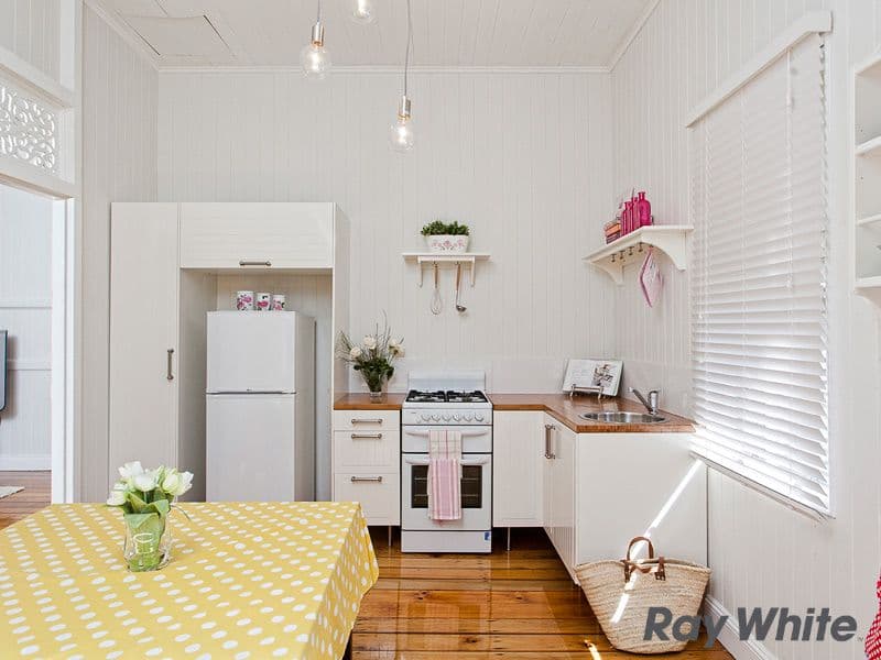 74 Le Geyt Street, WINDSOR QLD 4030, Windsor - Thumbnail 3