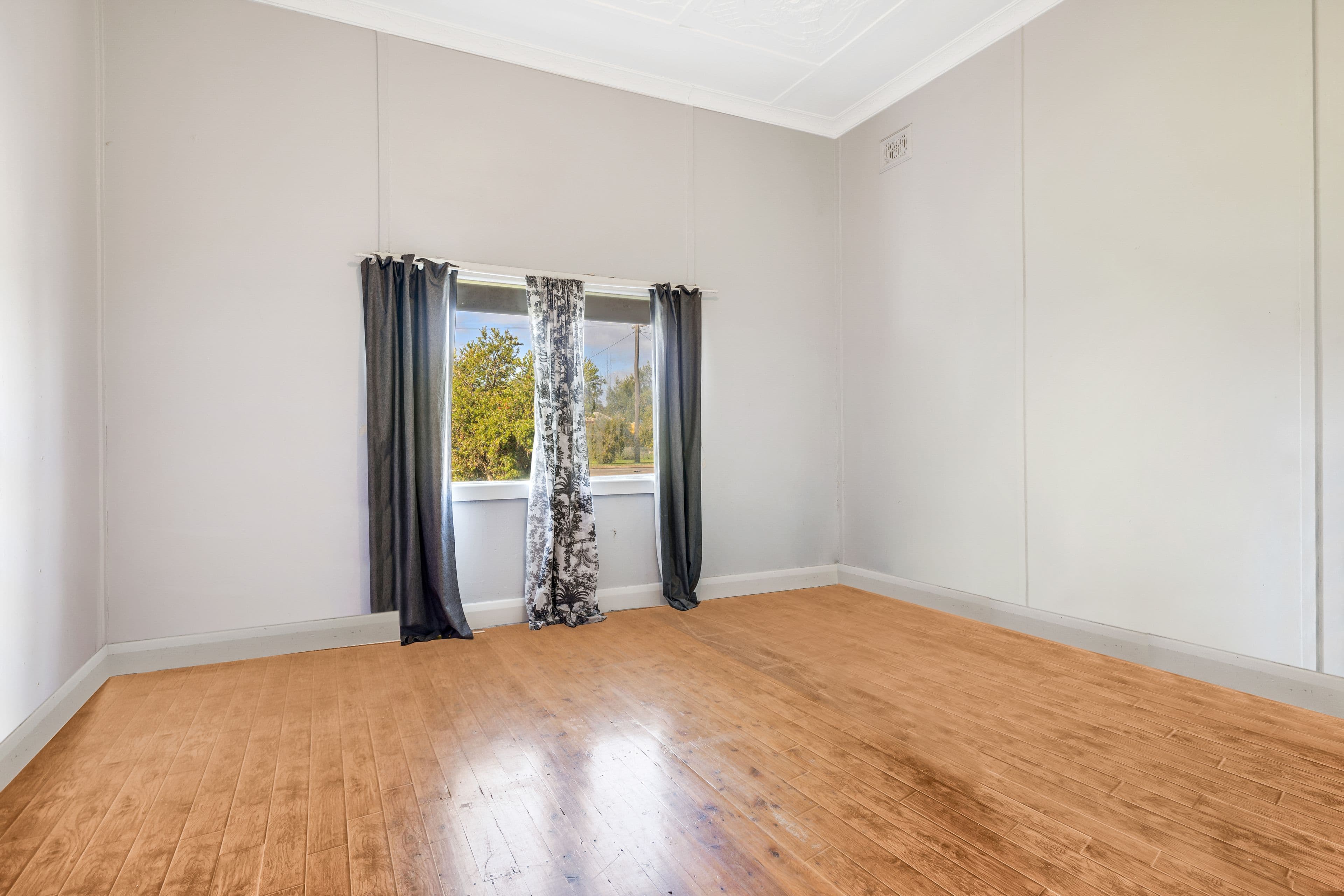 32 Ford Street, Ganmain NSW 2702, Ganmain - Thumbnail 6
