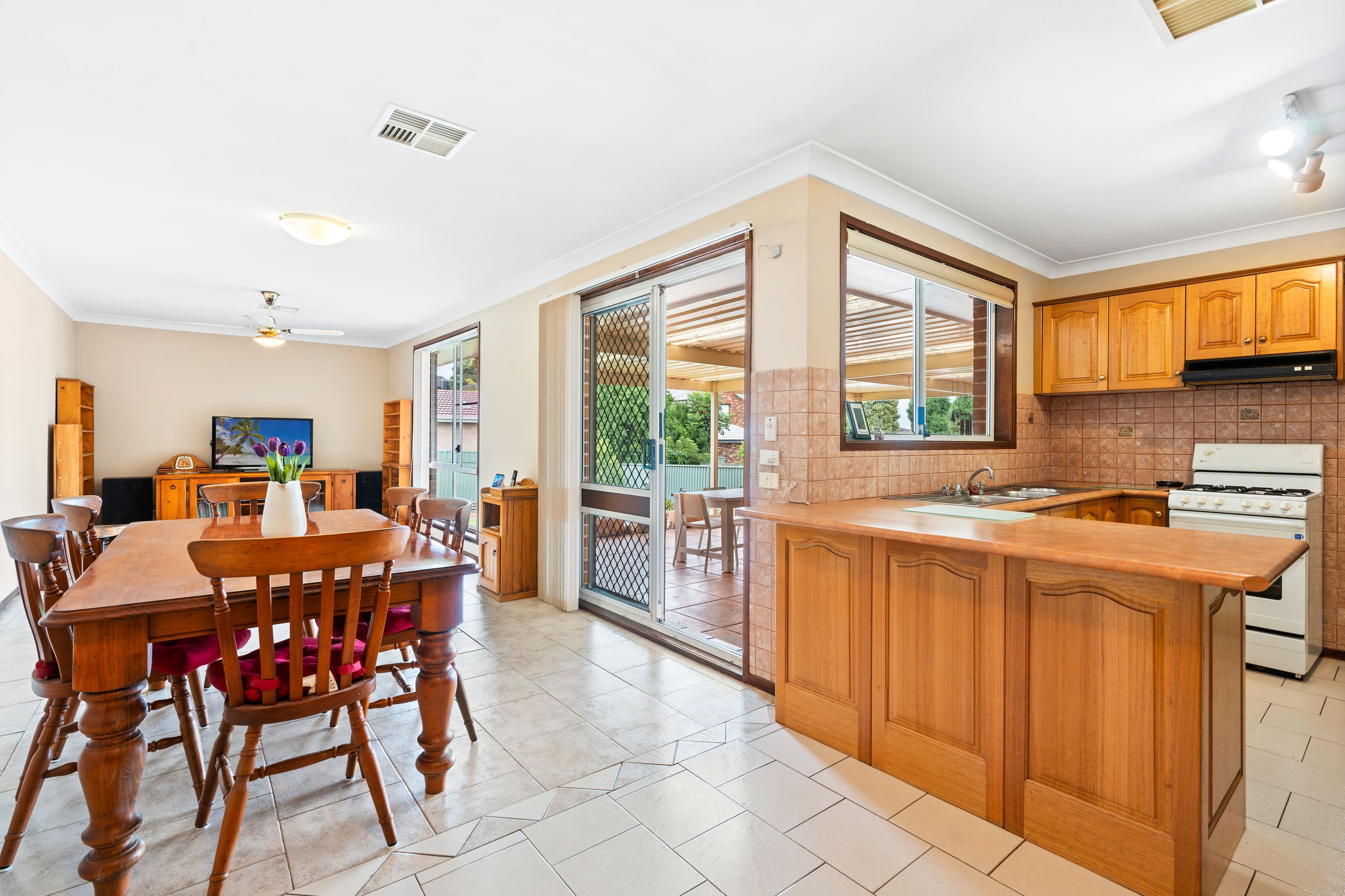 14 Glen Osmond Crescent, Bossley Park NSW 2176, Bossley Park - Thumbnail 5