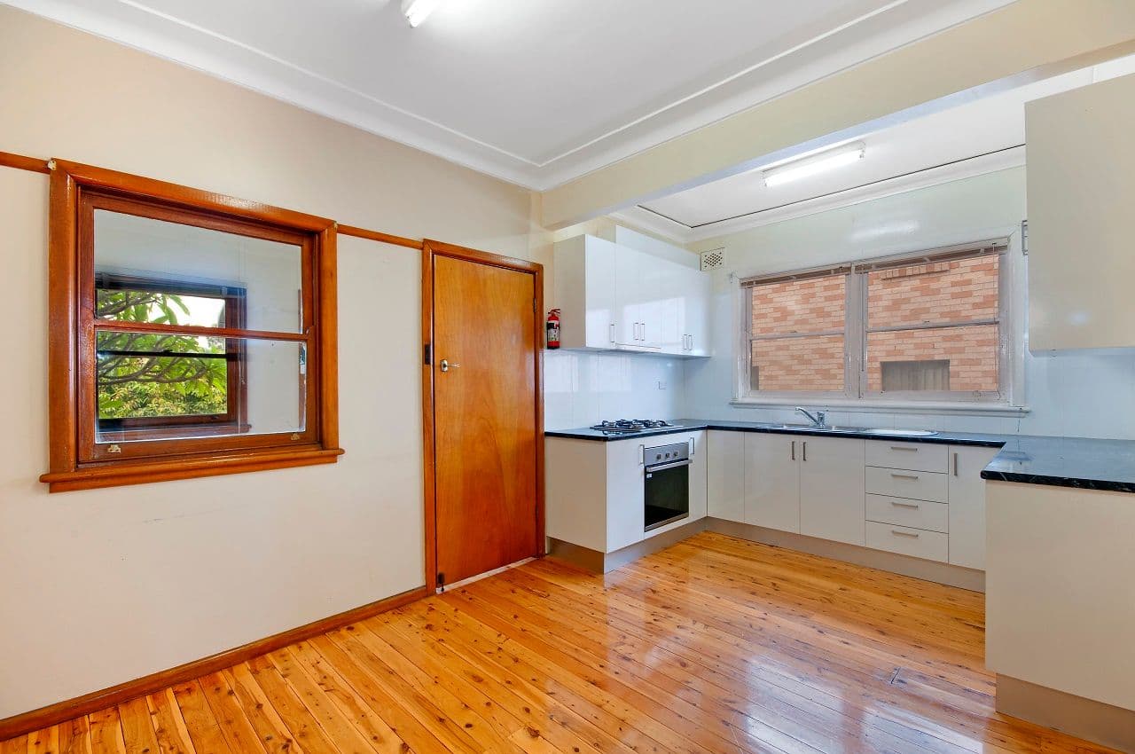 34 KINGSLAND Road, BERALA NSW 2141, Berala - Thumbnail 4