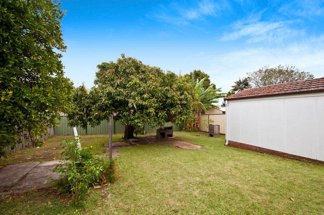 34 KINGSLAND Road, BERALA NSW 2141, Berala - Thumbnail 5